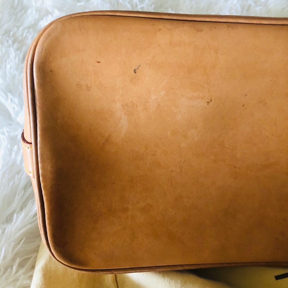 EUC Authentic Louis Vuitton in excellent condition - Picture 12 of 15